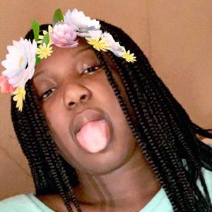 Meet your Posher, Amia